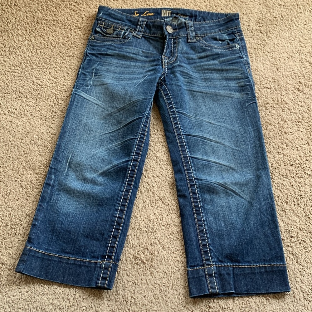 Capris - Picture 3 of 10